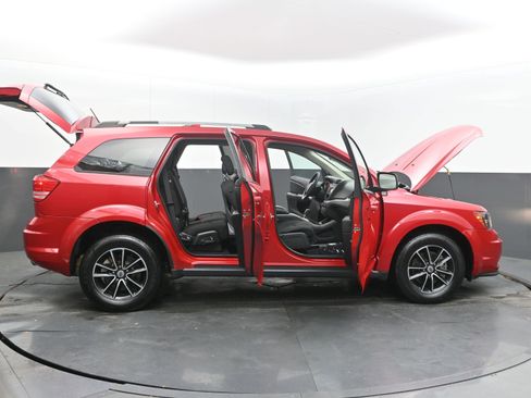 Used 2018 Dodge Journey SE w/ Blacktop Package FWD image 45