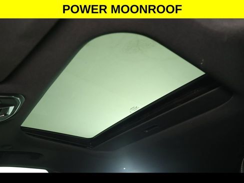 Used 2023 Jeep Grand Cherokee Altitude AWD/4WD image 3