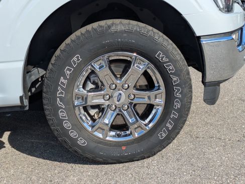 Used 2021 Ford F150 Lariat image 11