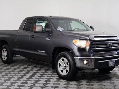 Used 2015 Toyota Tundra SR5 w/ SR5 Upgrade Package image 3