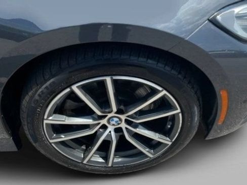 Used 2021 BMW 330i Sedan w/ Premium Package RWD image 13