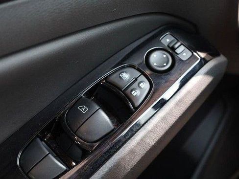 Used 2025 Nissan Altima 2.5 SR w/ SR Premium Package FWD image 18