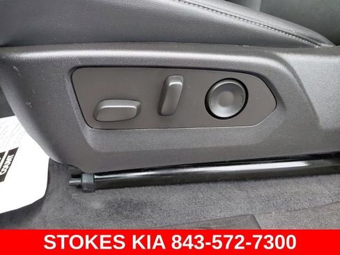 Used 2023 Chevrolet Colorado LT w/ LT Convenience Package III RWD image 22
