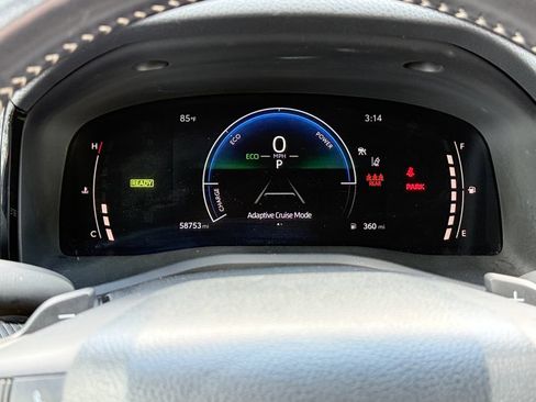 Certified 2025 Toyota Camry SE FWD image 31