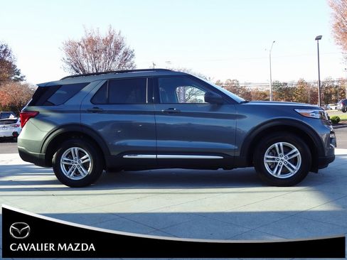 Used 2023 Ford Explorer XLT w/ Equipment Group 202A image 3