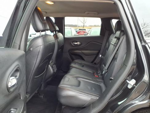 Used 2014 Jeep Cherokee Limited image 8