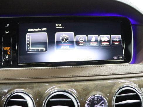 Used 2015 Mercedes-Benz S 550 4MATIC Sedan image 40