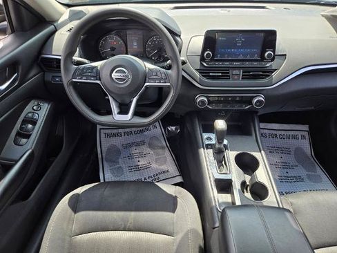 Certified 2022 Nissan Altima 2.5 S FWD image 13