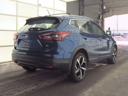 Used 2021 Nissan Rogue Sport SL image 4