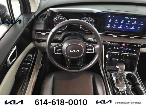 Certified 2023 Kia Carnival EX image 17