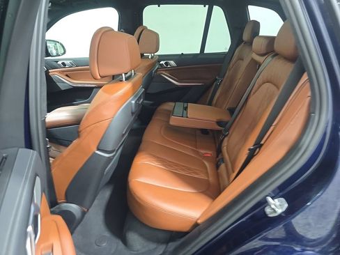 Used 2022 BMW X5 xDrive40i AWD/4WD image 4