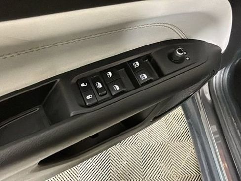 Used 2024 Jeep Compass Limited AWD/4WD image 11