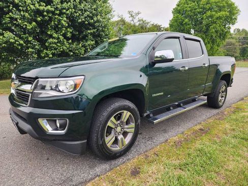Used 2016 Chevrolet Colorado LT w/ Luxury Package, Chrome AWD/4WD image 2