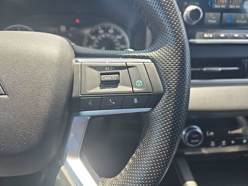 Used 2024 Mitsubishi Outlander SE FWD image 18
