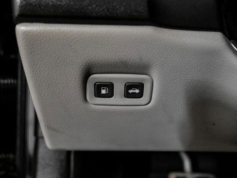 Used 2007 Chevrolet Corvette Convertible RWD image 28