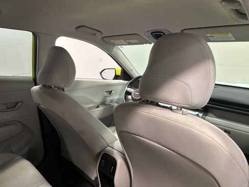 Used 2025 Hyundai Kona SEL FWD image 86