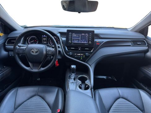Used 2023 Toyota Camry SE FWD image 10