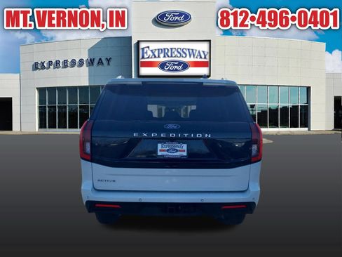 Used 2025 Ford Expedition Active AWD/4WD image 8