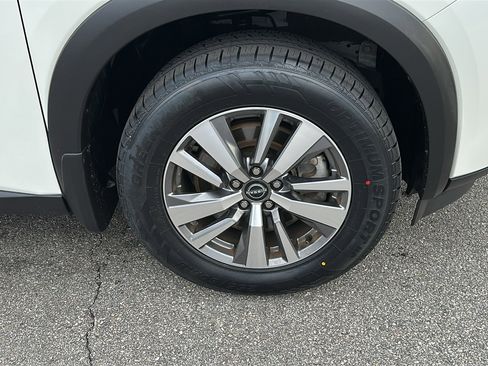 Certified 2023 Nissan Pathfinder SL image 8