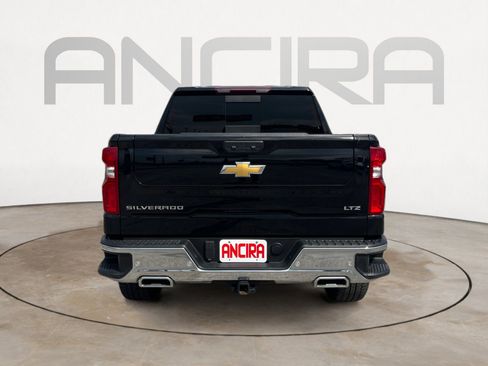 Used 2025 Chevrolet Silverado 1500 LTZ w/ Z71 Off-Road Package AWD/4WD image 9