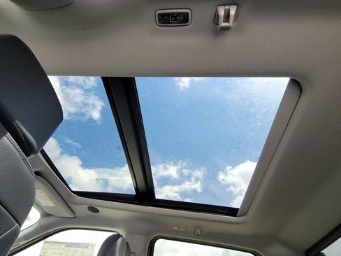 New 2025 Ford F350 Lariat w/ Lariat Ultimate Package image 9