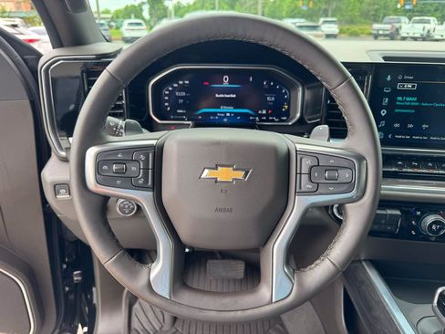 Used 2026 Chevrolet Silverado 1500 LTZ AWD/4WD image 19
