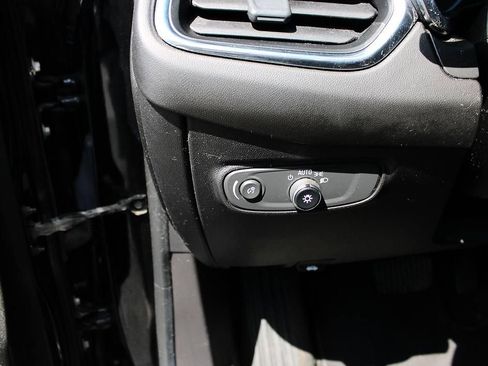 Used 2018 Chevrolet Equinox LT AWD/4WD image 15