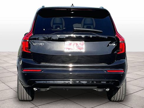 New 2026 Volvo XC90 T8 Ultra w/ Lounge Package image 6