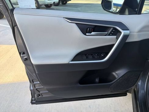 Certified 2025 Toyota RAV4 Limited FWD image 9