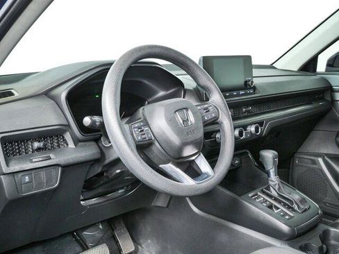 Used 2023 Honda CR-V LX image 4