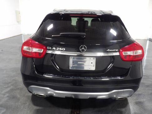 Used 2019 Mercedes-Benz GLA 250 4MATIC image 6