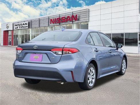 Used 2023 Toyota Corolla LE image 7