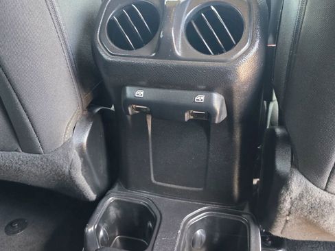 Used 2020 Jeep Wrangler Unlimited Sport AWD/4WD image 18