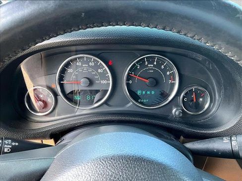 Used 2013 Jeep Wrangler Sahara image 20