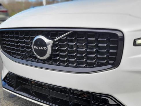 Used 2024 Volvo S60 B5 Core image 17