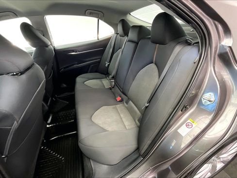 Used 2019 Toyota Camry LE FWD image 15