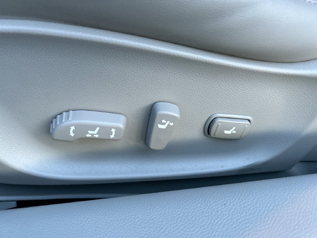 Used 2008 INFINITI G37 Journey w/ Premium Pkg RWD image 12
