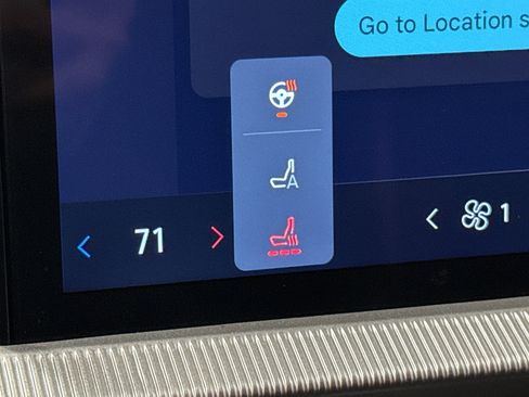 Used 2025 Ford Explorer ST-Line w/ Premium Package image 23