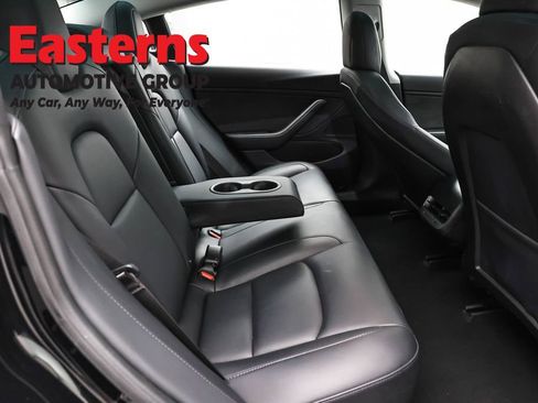 Used 2018 Tesla Model 3 Long Range image 17