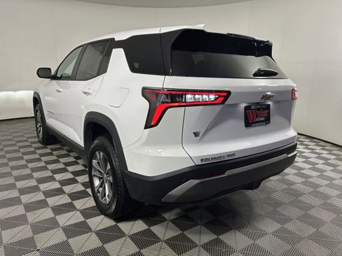 Used 2025 Chevrolet Equinox LT image 9