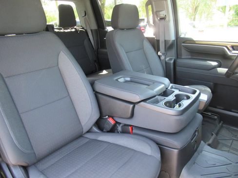Used 2026 Chevrolet Silverado 1500 LT AWD/4WD image 11