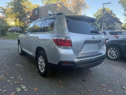 Used 2012 Toyota Highlander SE image 6