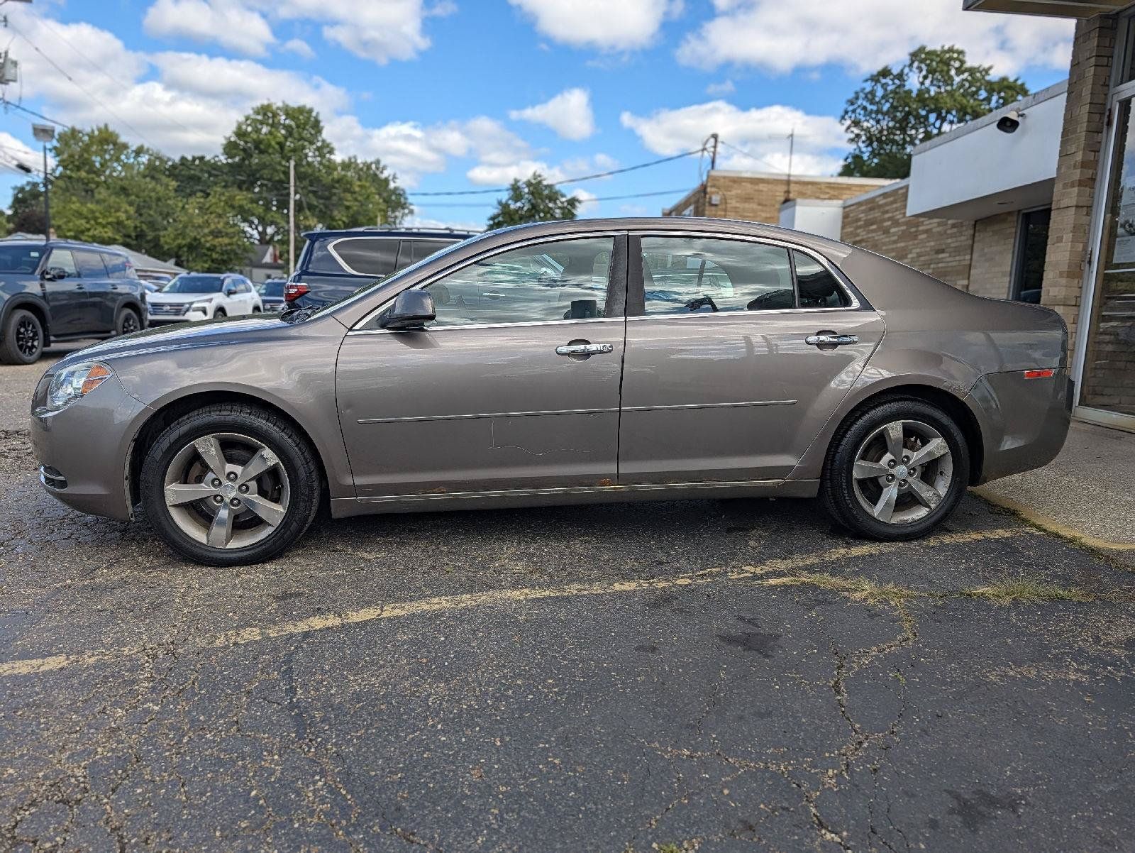 Used 2012 Chevrolet Malibu LT FWD image 6