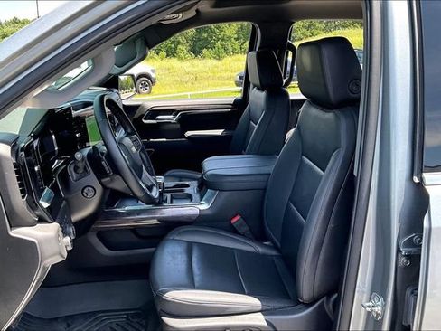 Used 2025 Chevrolet Silverado 1500 LTZ AWD/4WD image 22