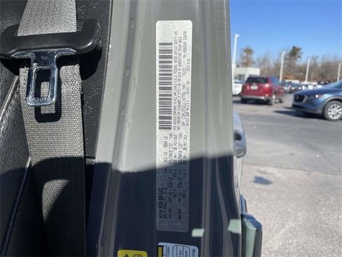 Used 2020 Jeep Gladiator Overland image 33