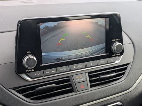 Used 2024 Nissan Altima 2.5 S image 24