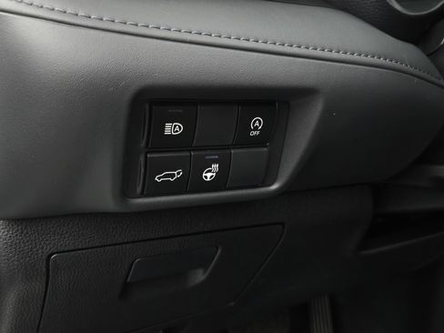 Used 2023 Toyota Highlander Limited image 19