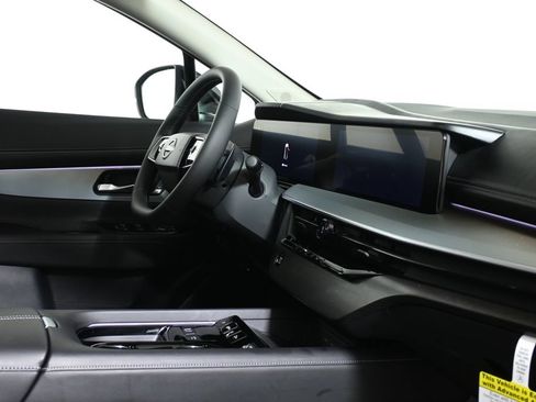Used 2025 Nissan Murano SL AWD/4WD image 33