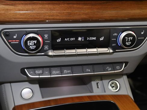 Used 2022 Audi Q5 2.0T Premium Plus image 28