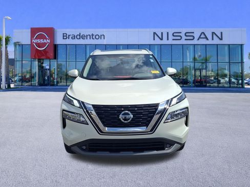 Used 2021 Nissan Rogue SL FWD image 2
